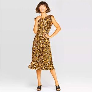Leopard 🐆 Print -sleeveless, Boat neck, Frill dress 👗 Who What Where size S